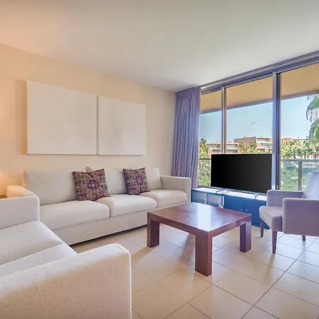 Stylish 2bdr Flat With Pool In Salgados By Lovelystay * アルブフェイラ