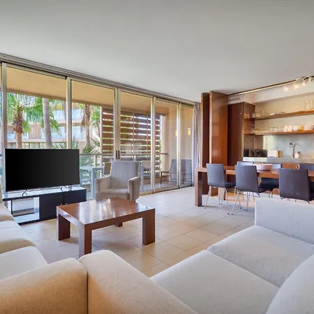 Stylish 2bdr Flat With Pool In Salgados By Lovelystay *