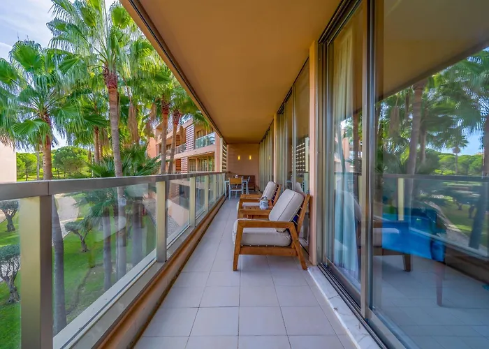 Stylish 2bdr Flat With Pool In Salgados By Lovelystay 알부페이라