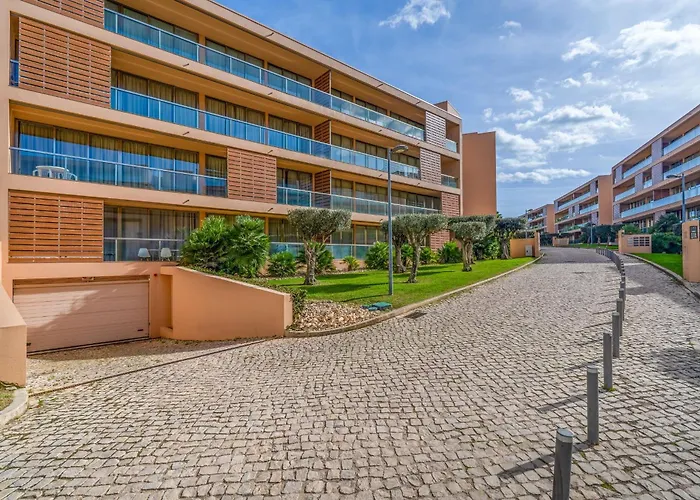 Stylish 2bdr Flat With Pool In Salgados By Lovelystay * 알부페이라