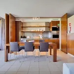 דירה Stylish 2bdr Flat With Pool In Salgados By Lovelystay